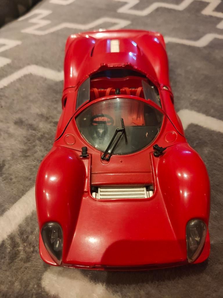 Ferrari 330 P4 1:18
Jouef Evolution, Ophalen of Verzenden, Gebruikt