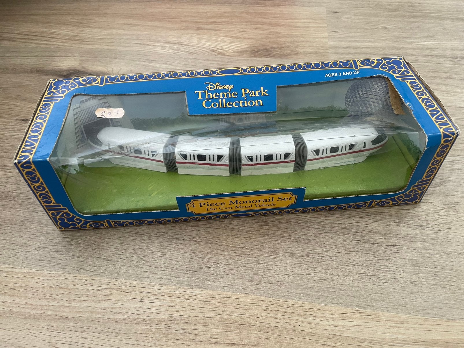 Disney The Park Collection 4 piece monorail die cast vehicle, Ophalen of Verzenden, Overige figuren, Gebruikt, Beeldje of Figuurtje