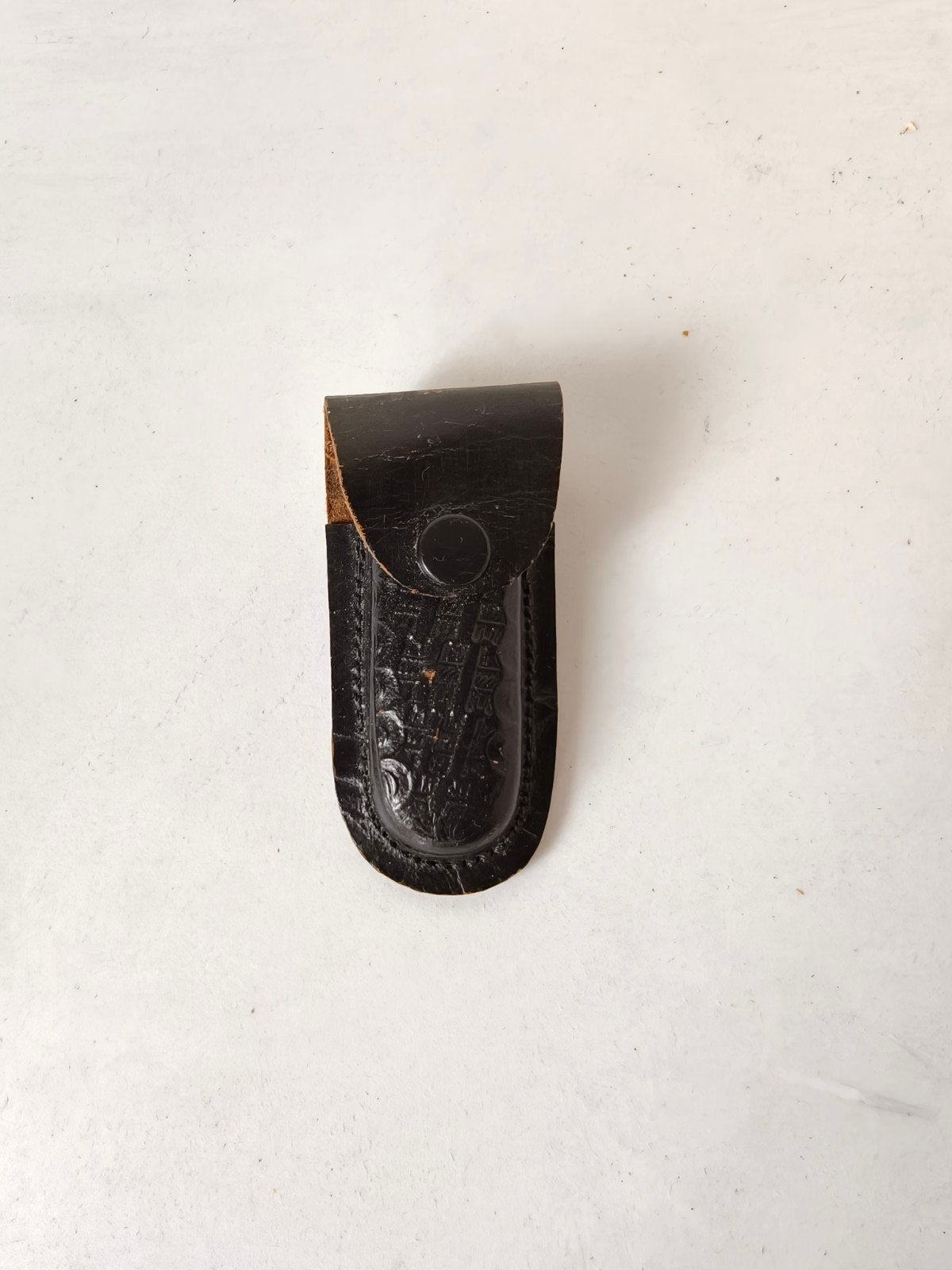 Riem foedraal voor een klein Zwitsers zakmes., Ophalen of Verzenden, Landmacht, Mes of Dolk