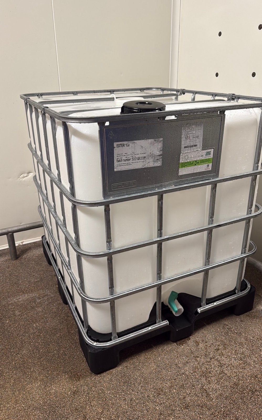 Ibs tank container waterbak regenton 1000L, Tuin en Terras, Regentonnen, 150 liter of meer, Ophalen, Zo goed als nieuw