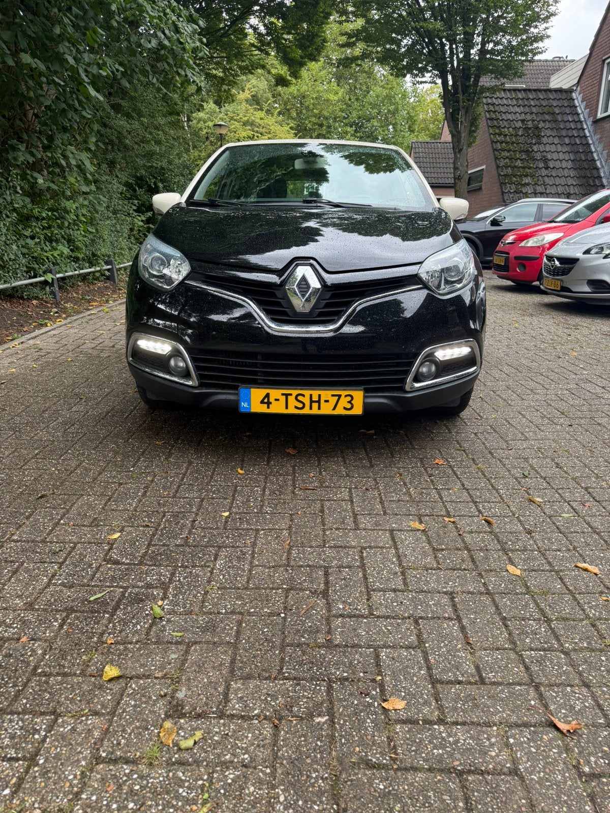 Renault Captur 0.9 TCE 90 2014 Zwart NAP, Auto's, Voorwielaandrijving, 898 cc, Origineel Nederlands, 1200 kg