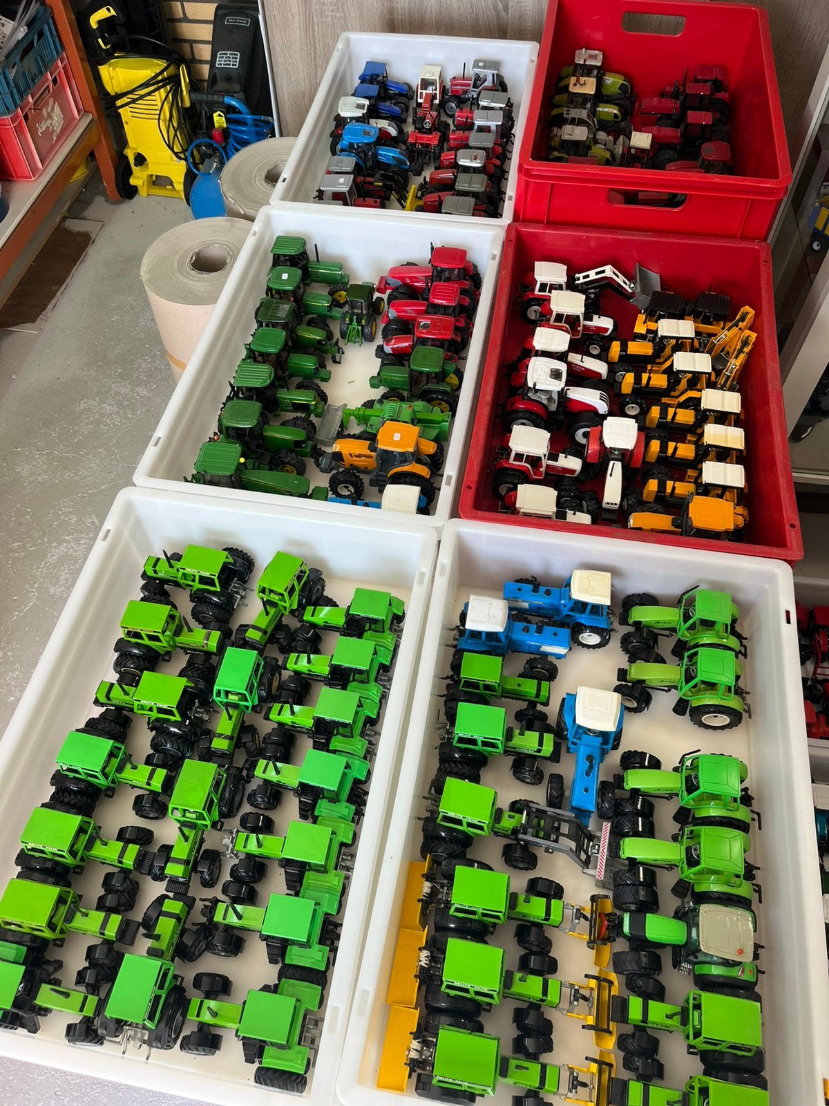 Grote verzameling tractors Siku Ertl Britains 200 stuks !, Ophalen, Zo goed als nieuw, Tractor of Landbouw, SIKU