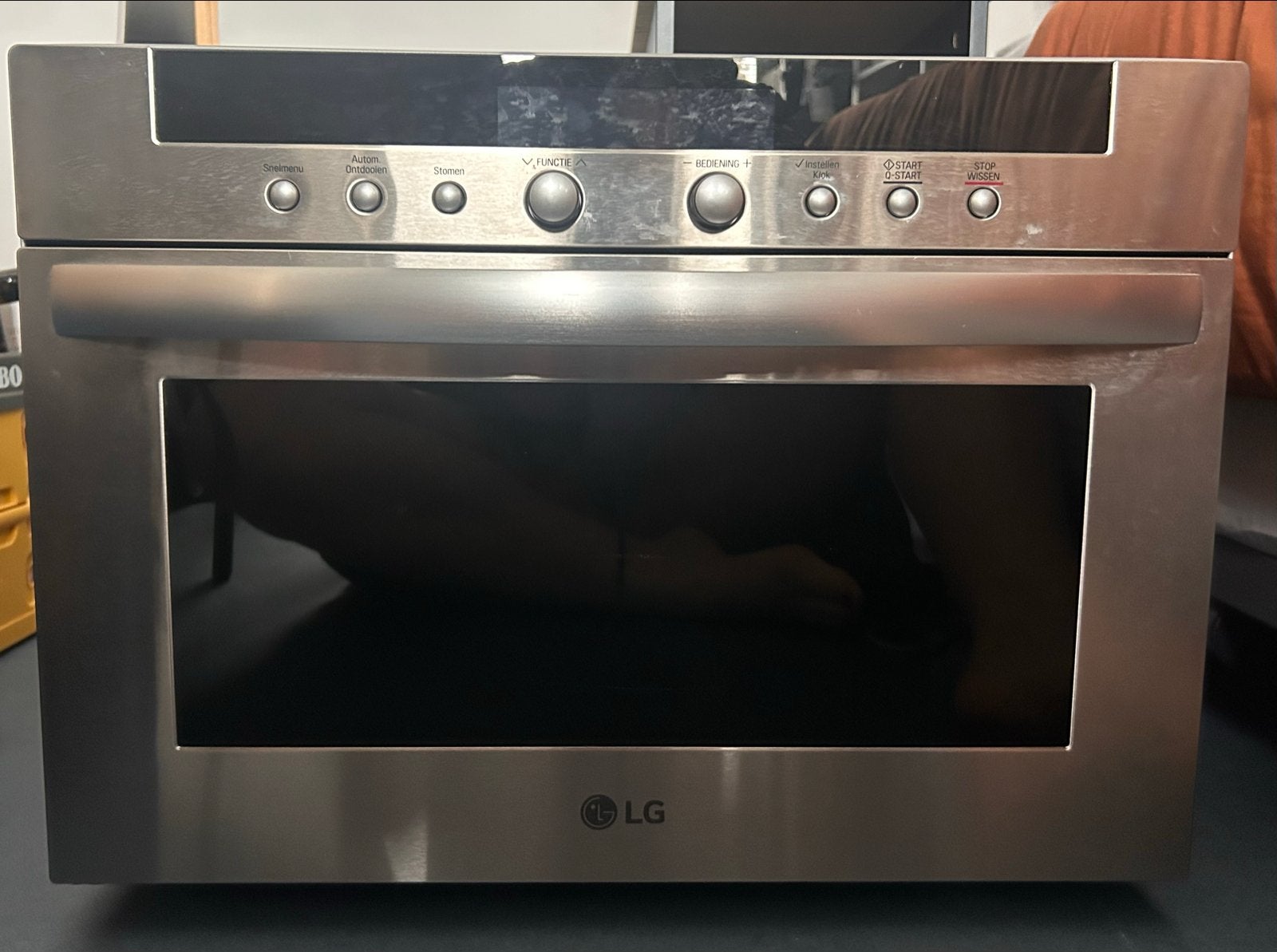 LG Combi Oven / Magnetron MA3884VC - Zo goed als nieuw, Witgoed en Apparatuur, Ovens, Minder dan 45 cm, Ophalen of Verzenden, Magnetronfunctie