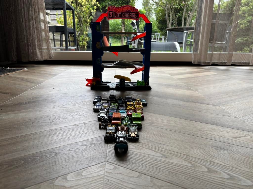 Hot Wheels Ultimate Garage met racebaan en auto's, Zelf te bouwen, Ophalen of Verzenden, Hot Wheels, Handmatig