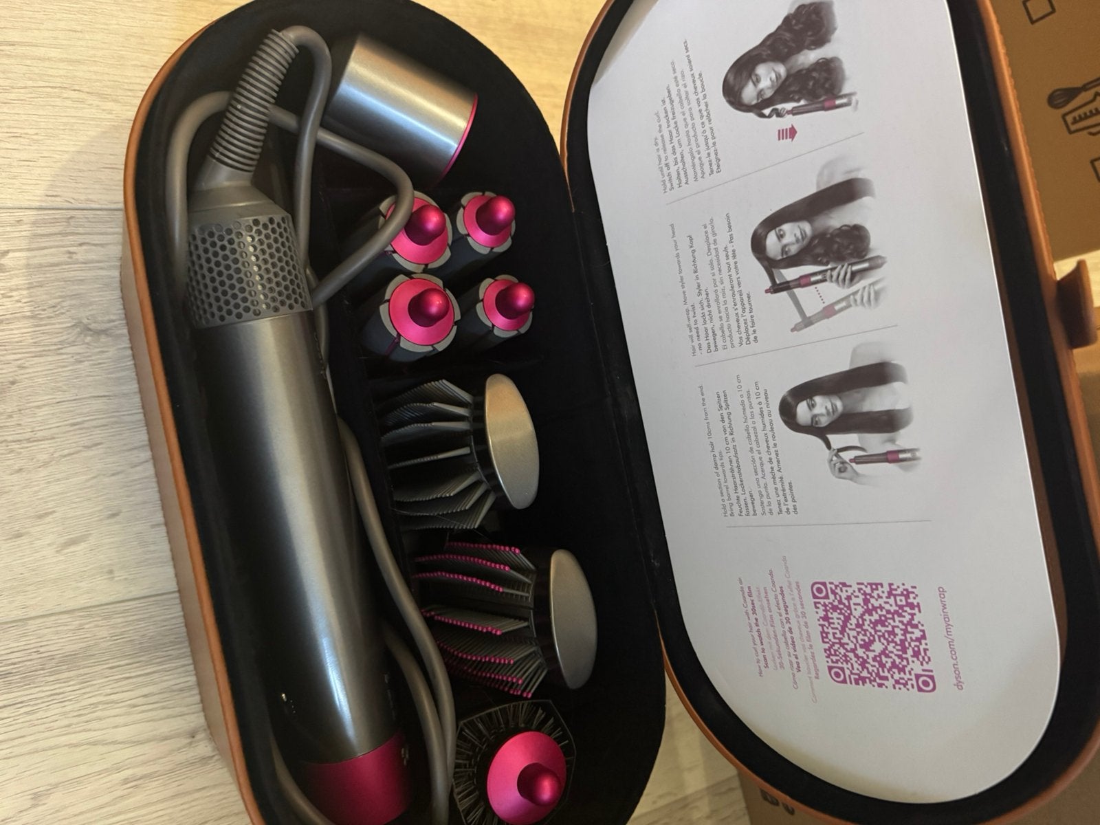 Complete Dyson Airwrap set, Ophalen, Zo goed als nieuw