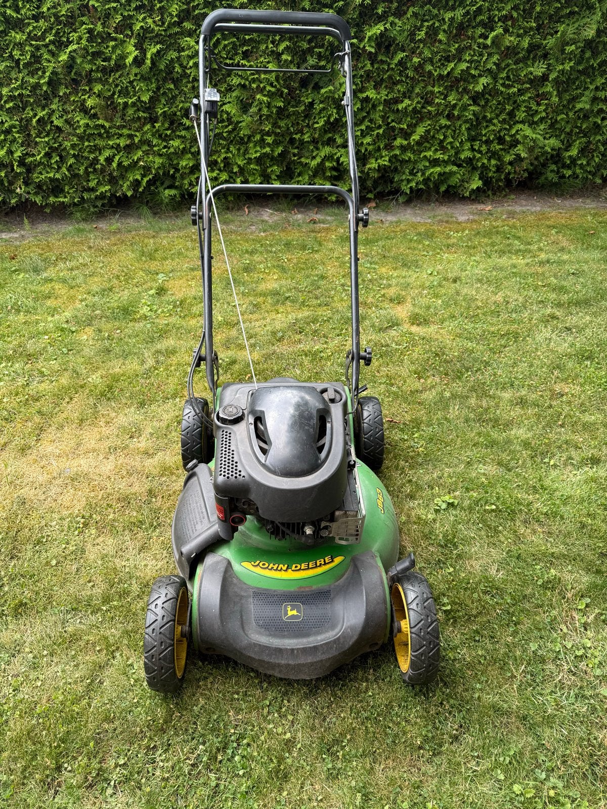 John Deere JS63 Benzine Grasmaaier - Krachtig en Betrouwbaar, Ophalen, Cirkelmaaier, Gebruikt, 50 cm of meer