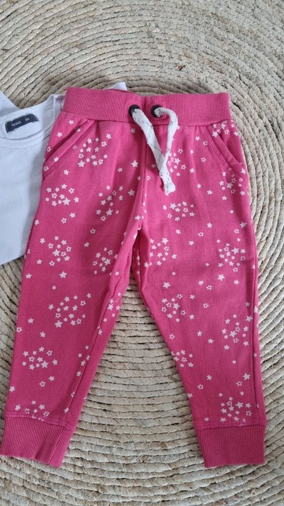 Joggingsbroekje Mothercare, maat 86, Meisje, Jurkje of Rokje, Ophalen of Verzenden, Zo goed als nieuw