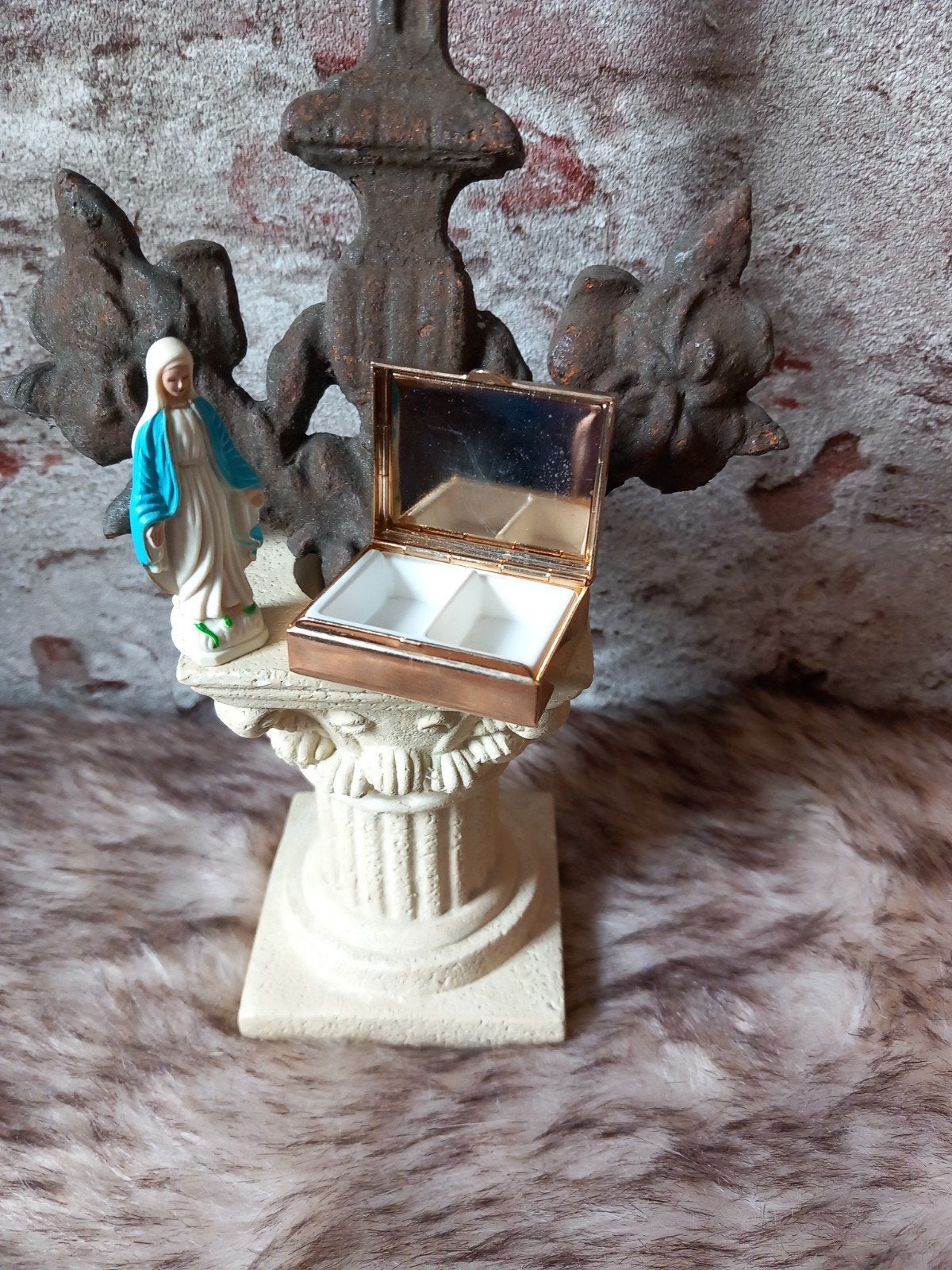 Vintage Lourdes pillendoosje met afbeelding, Ophalen of Verzenden