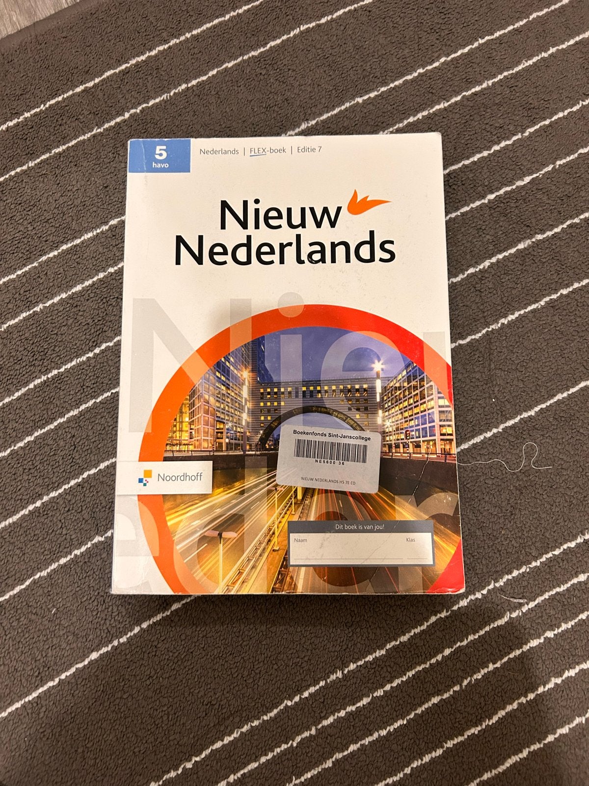 Nieuw Nederlands 5 havo FLEX-boek Editie 7, Boeken, Ophalen of Verzenden, Zo goed als nieuw, Non-fictie