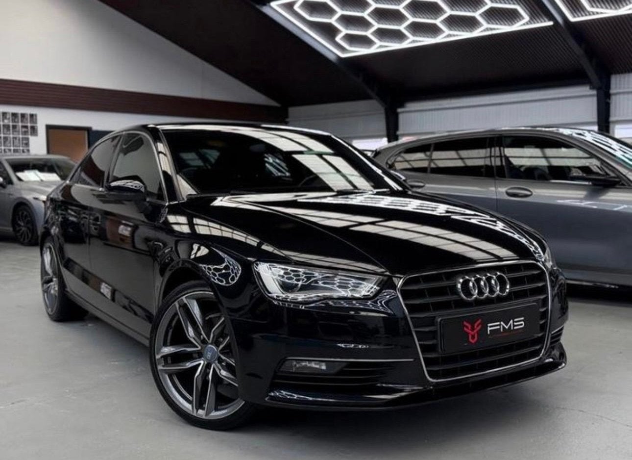 Audi A3 1.4 Tfsi COD Sedan S-tronic 2014 Zwart, Auto's, Audi, 1225 kg, 4 cilinders, Zwart, Origineel Nederlands