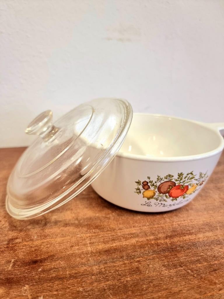 Vintage Corning Ware La Marjolaine Sauspan met Deksel, Huis en Inrichting, Keuken | Potten en Pannen, Ophalen of Verzenden, Gebruikt