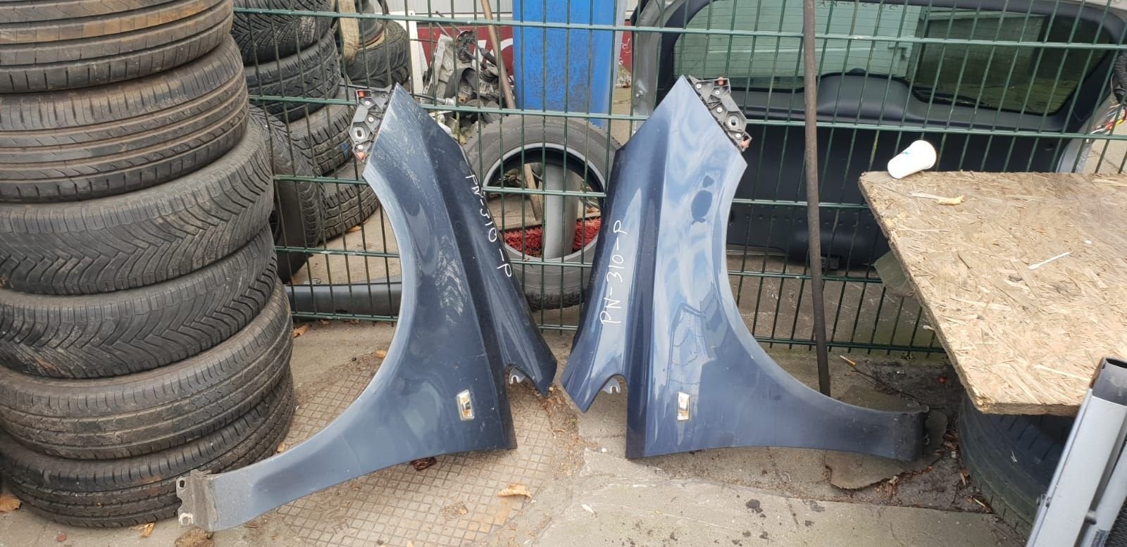 OPEL CORSA D  VOORSCHERMEN KLEURCODE Z168, Auto-onderdelen, Gebruikt, -, -, Ophalen of Verzenden
