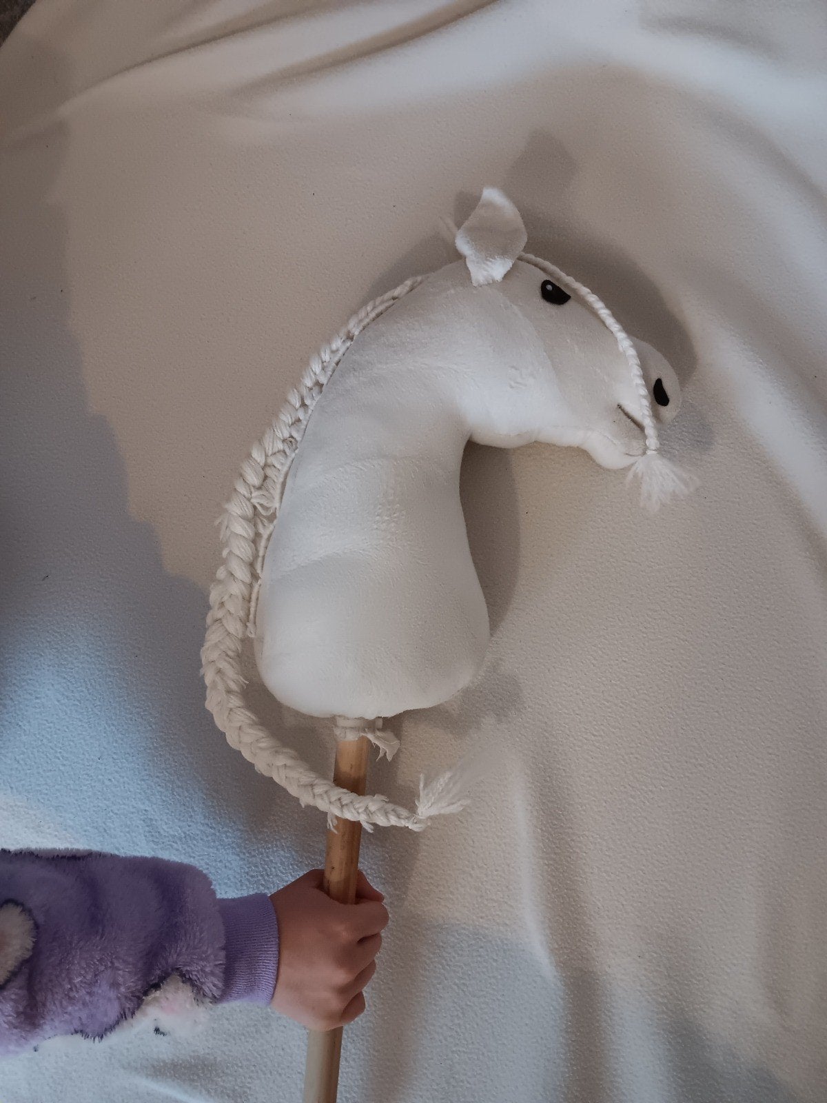 Witte Hobbyhorse met extra lange manen en accessoires, Ophalen of Verzenden, Zo goed als nieuw, Jongen of Meisje