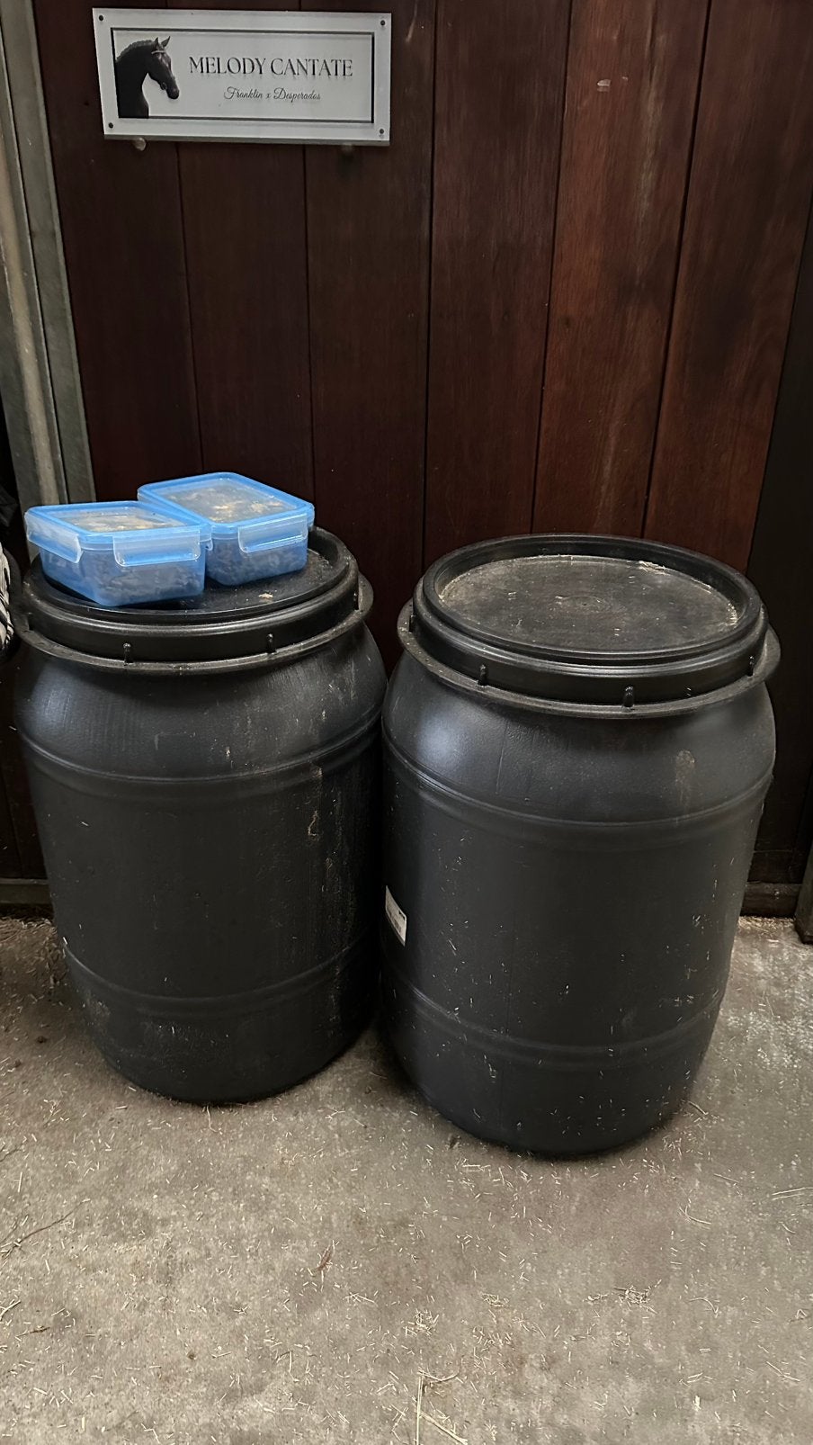 2x Voertonnen 60L, Ophalen, Overige soorten