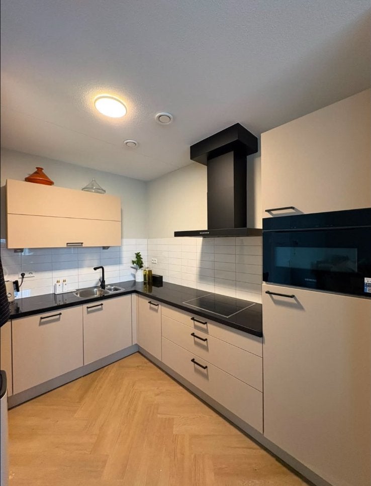 Snel, betrouwbaar & betaalbaar je keuken wrappen?, Ophalen of Verzenden, Zo goed als nieuw