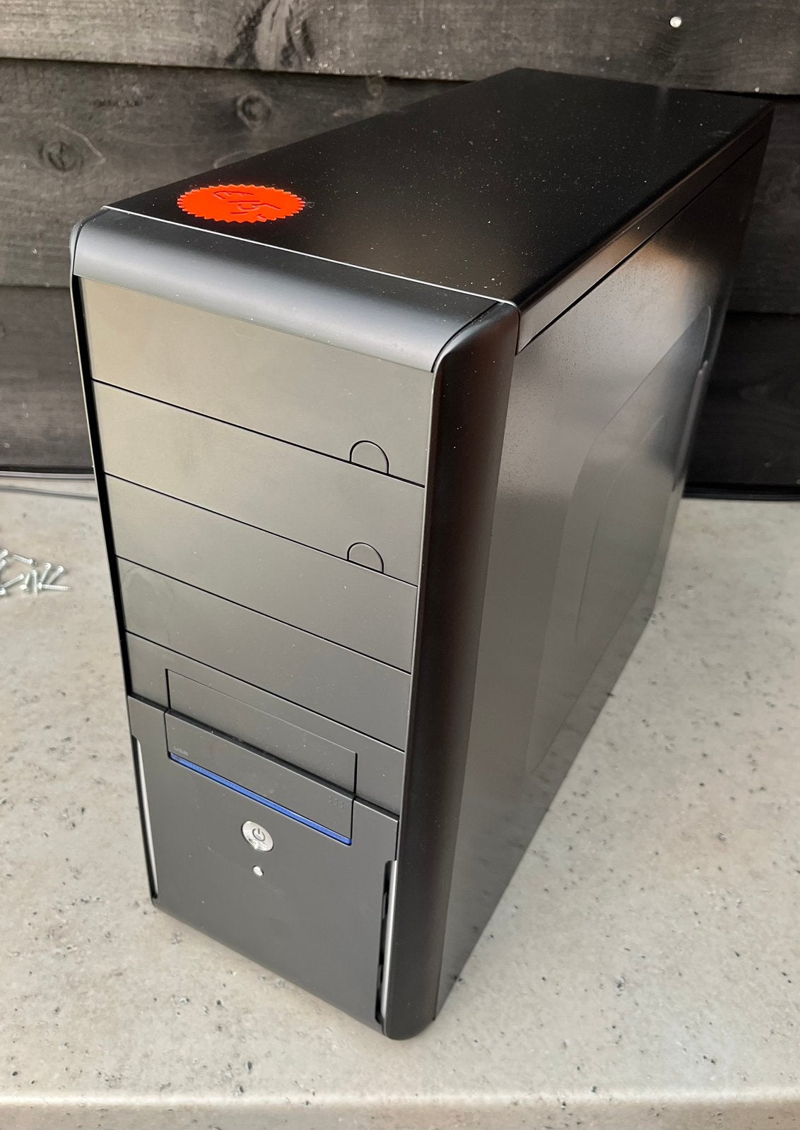 Legen computer behuizing van RECOM, L, Nieuw, L, Onbekend