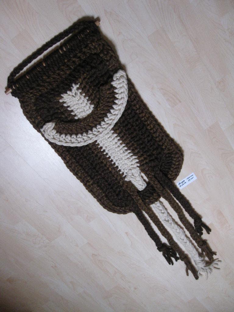 Geknoopt WANDKLEED, vintage, zo goed als NIEUW., 39 cm, 140 cm, Ophalen of Verzenden, Zo goed als nieuw