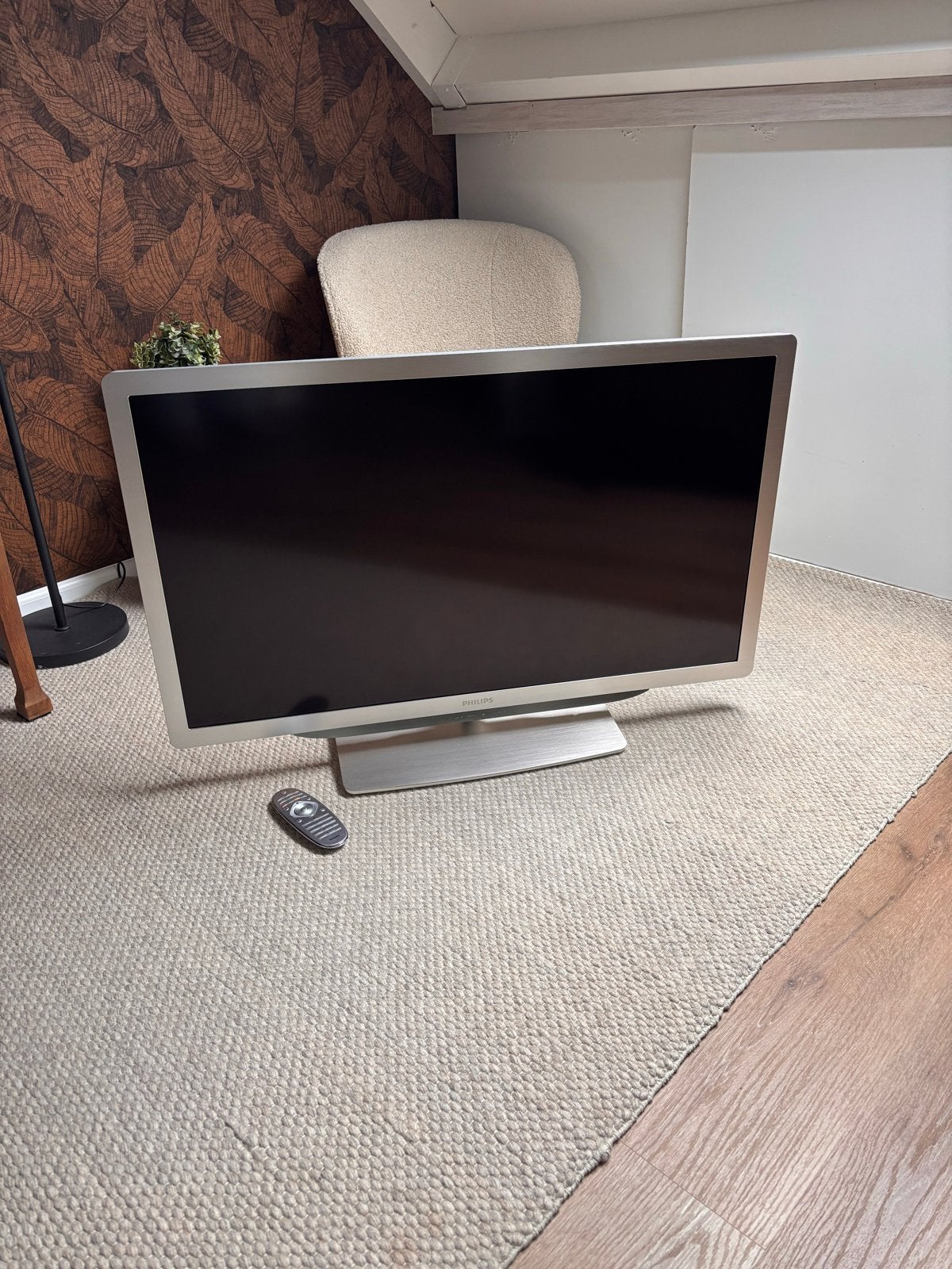 Philips LCD TV met Ambilight en afstandsbediening, Ophalen, Philips, Gebruikt, LCD