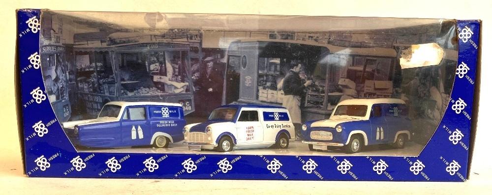 Mini Van set ‘Co Op Special Edition’ Lledo Vanguards., Ophalen of Verzenden, Zo goed als nieuw, Auto, Vanguards