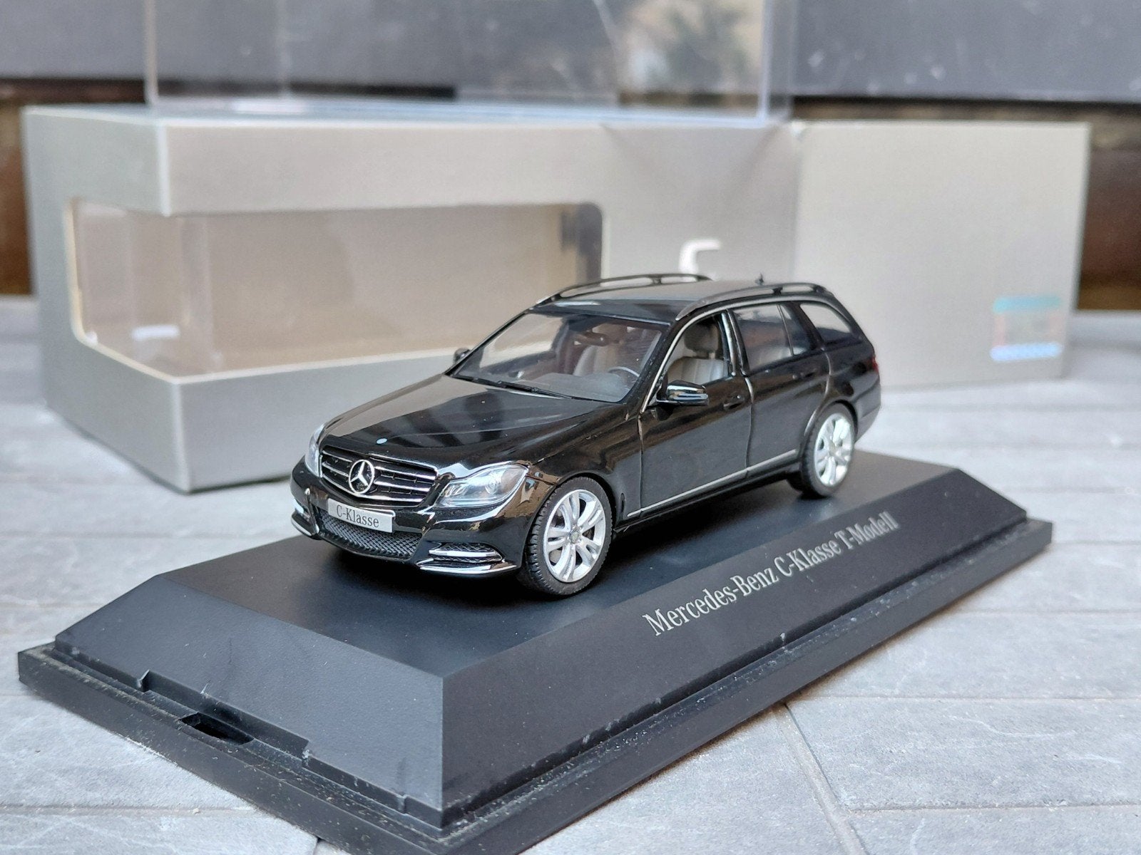 Mercedes C-Klasse Estate S204 MOPF 2011-2015 zwart Schuco, Ophalen of Verzenden, Zo goed als nieuw, Auto, Schuco