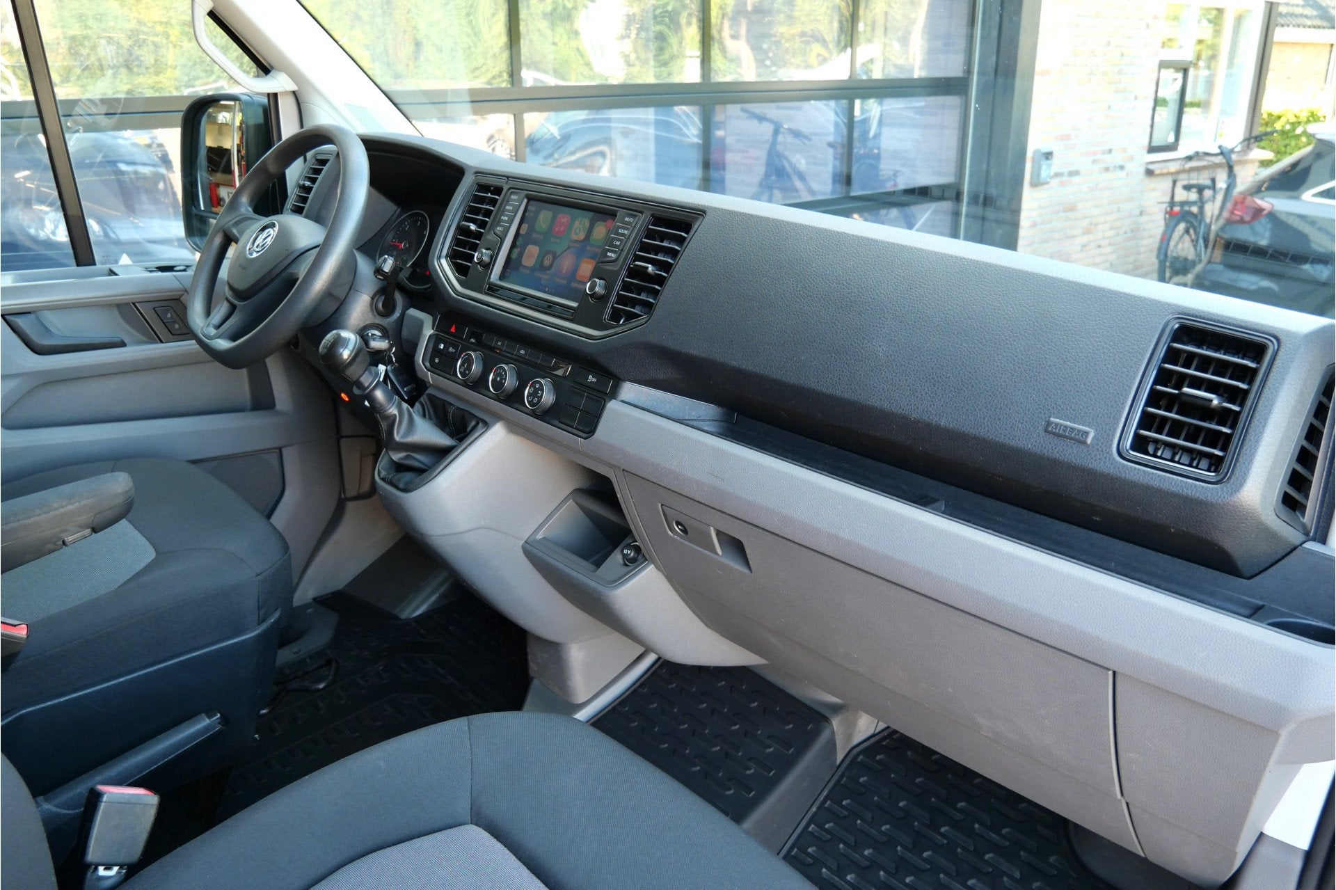 Volkswagen Crafter 35 2.0 TDI L3H3 140PK | Airco | Cruise |, Gebruikt, Euro 6, 4 cilinders, Volkswagen