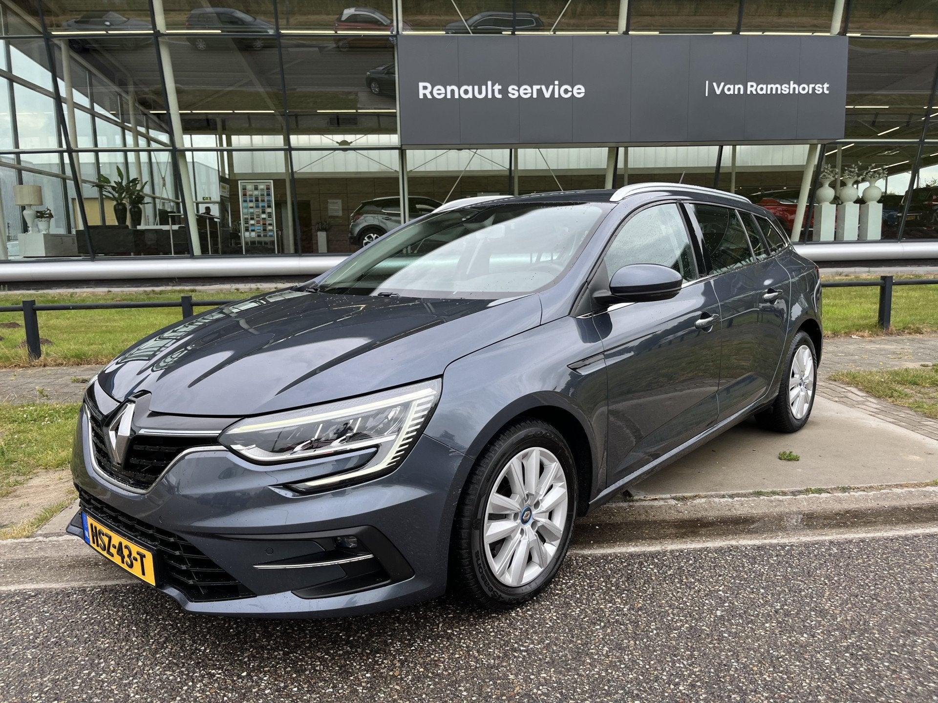 Renault Mégane Estate 1.6 E-Tech Plug-In Hybrid 160 Busines, Auto's, Gebruikt, 4 cilinders, 160 pk, Overige brandstoffen