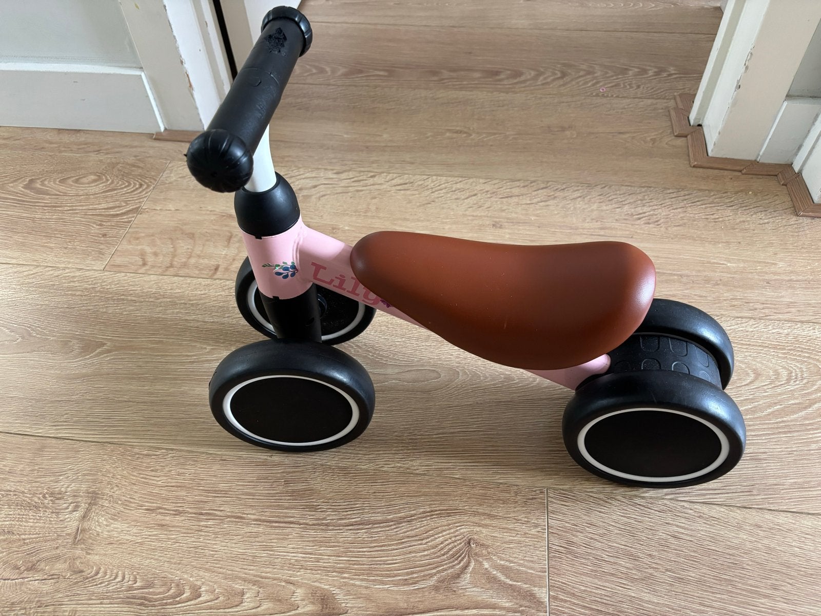 Bandits and Angels loopfiets roze - zo goed als nieuw, Fietsen en Brommers, Ophalen of Verzenden, Zo goed als nieuw, Minder dan 16 inch
