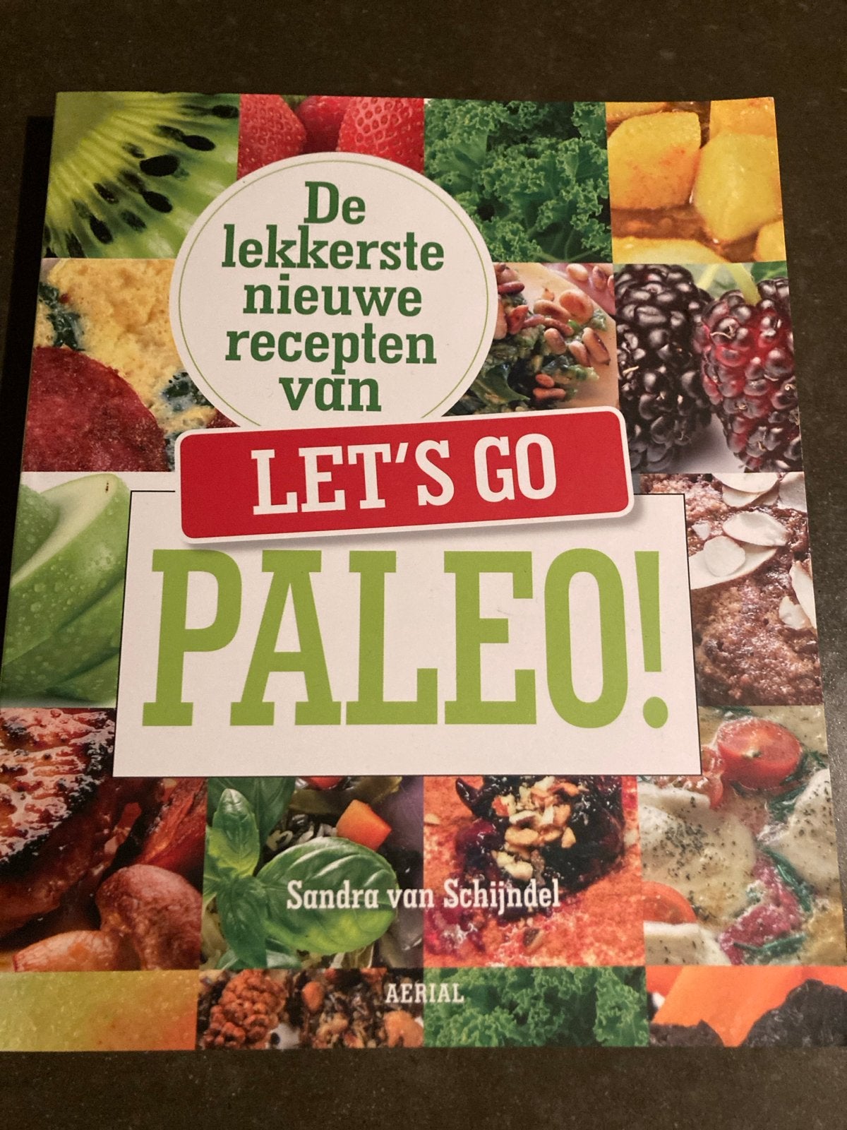 Let's Go Paleo!, Ophalen of Verzenden, Zo goed als nieuw, Gezond koken