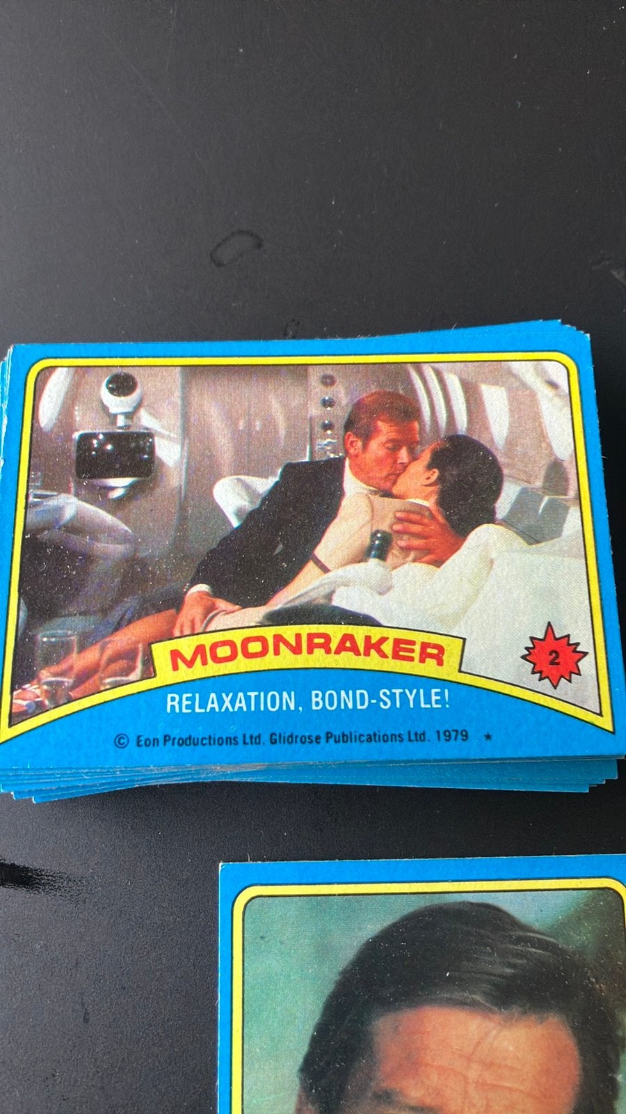 James bond moonraker, Ophalen of Verzenden, Zo goed als nieuw, Meerdere plaatjes