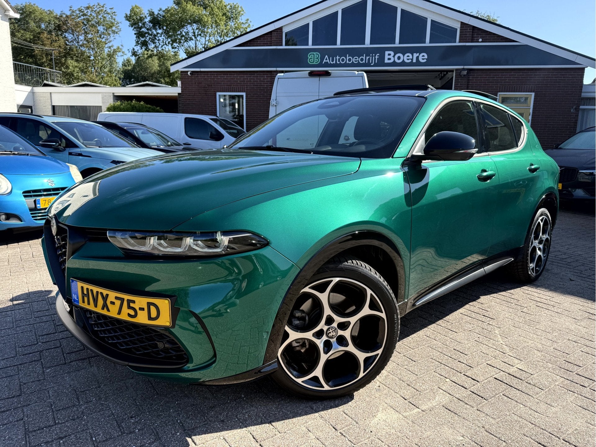Alfa Romeo Tonale 1.5T Hybrid Edizione Business NLAuto, Pano, Stof, Gebruikt, 4 cilinders, 700 kg