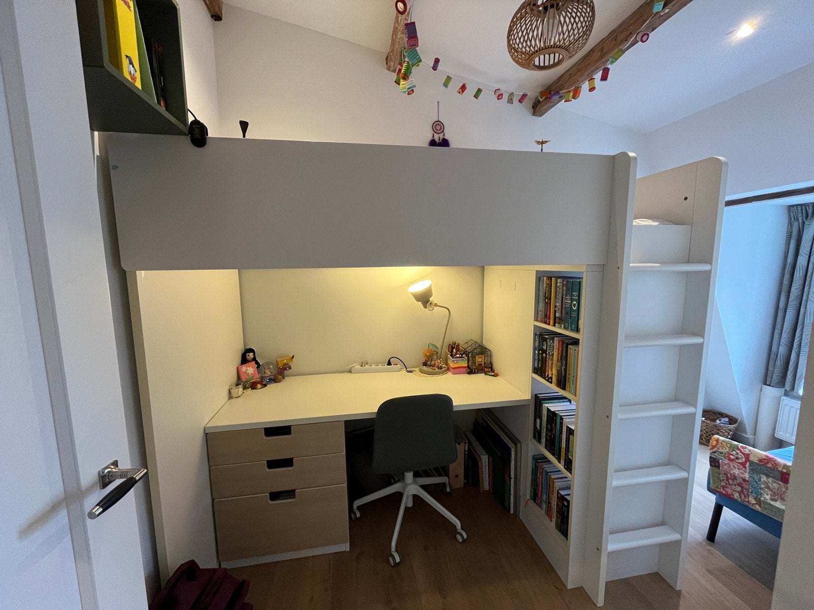 IKEA Småstad Hoogslaper met bureau, kast en matras, Ophalen, Gebruikt, Eenpersoons, 200 cm