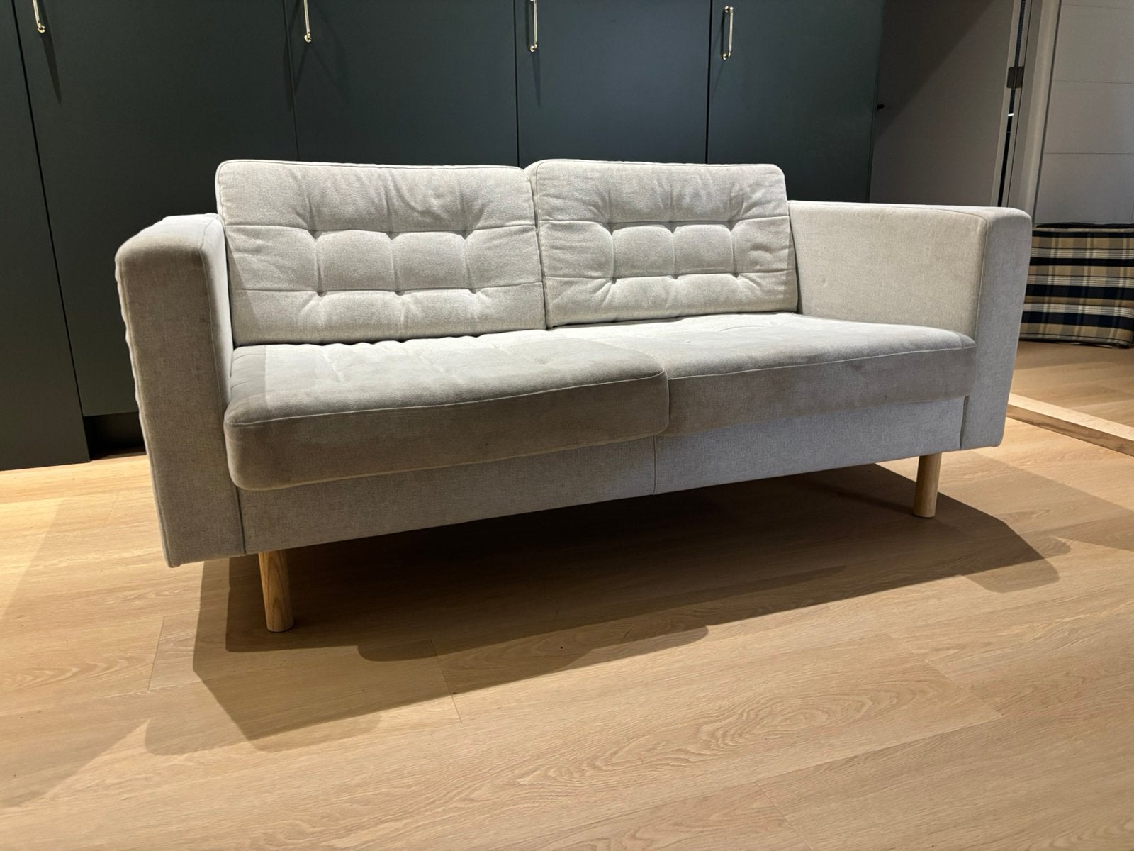 IKEA landskrona 2 zitsbank beige, Huis en Inrichting, Banken | Bankstellen, Ophalen, Gebruikt, Tweepersoons, 75 tot 100 cm