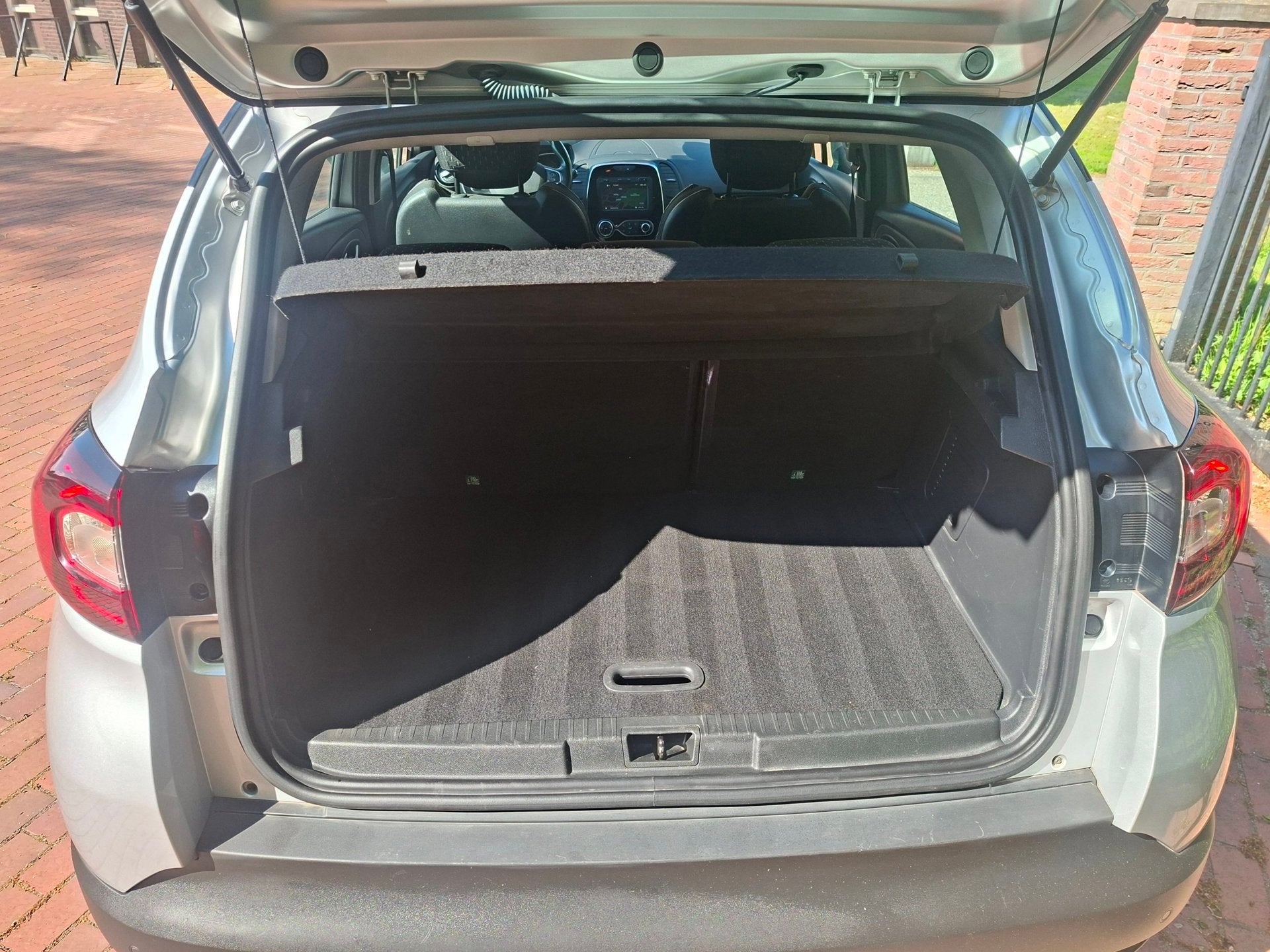 Foto 20 van Renault CAPTUR 0.9 TCe Life Navigatie Clima Xenon Isofix