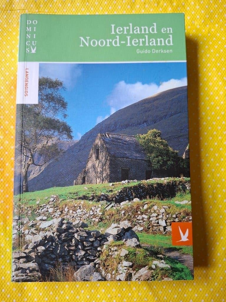 Dominicus Landengids Ierland en Noord-Ierland, Guido Derksen, Europa, Ophalen of Verzenden, Reisgids of -boek