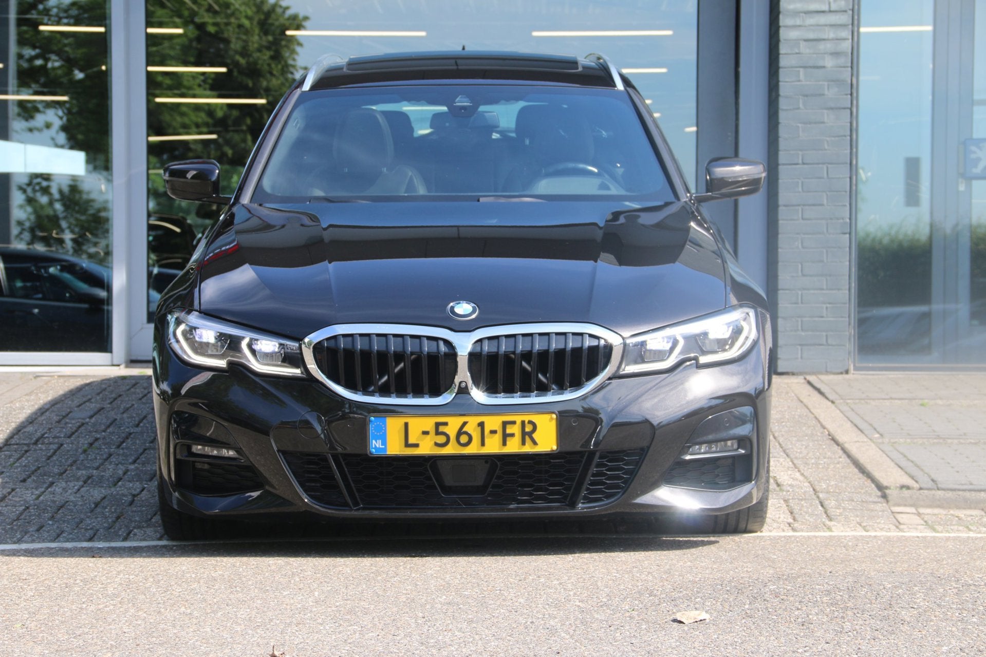 BMW 3-serie Touring 330e xDrive Business Edition Plus PANO-D, 1998 cc, Gebruikt, Euro 6, 4 cilinders