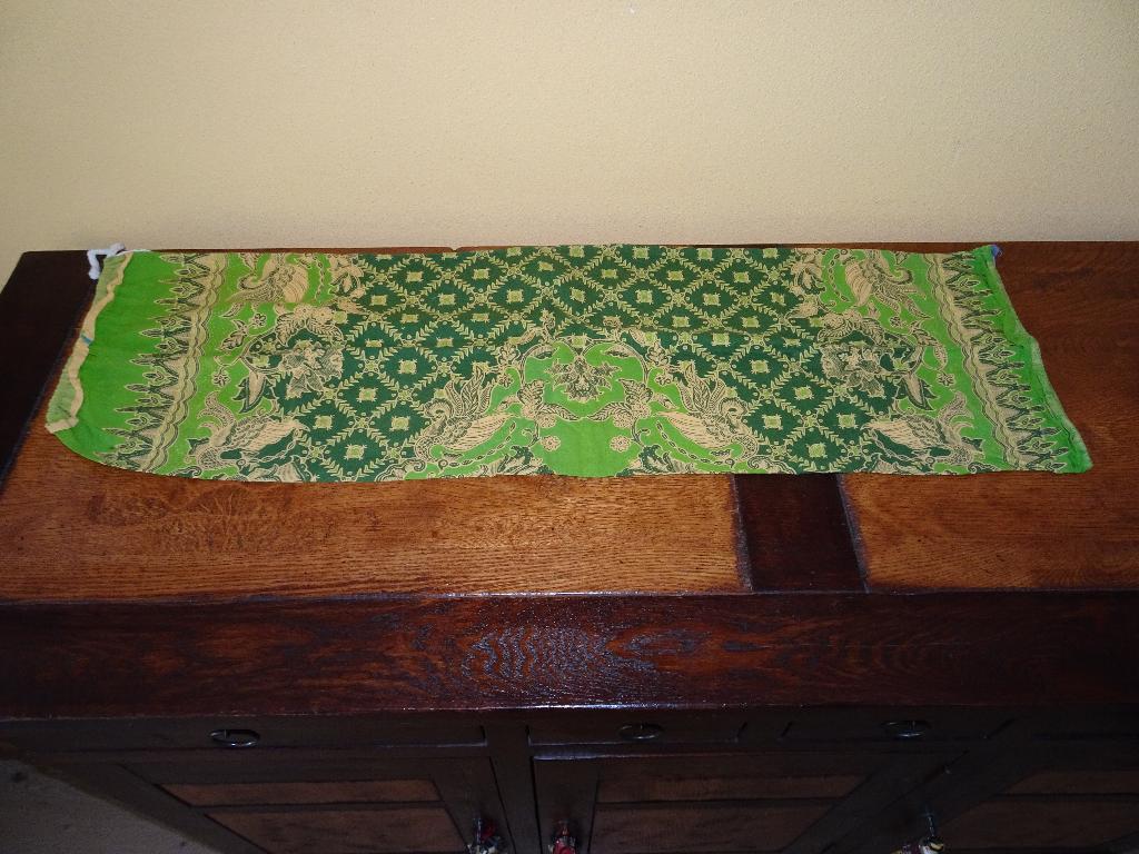 Batik groene guling overtrek 90  x 29,5 cm, Ophalen of Verzenden