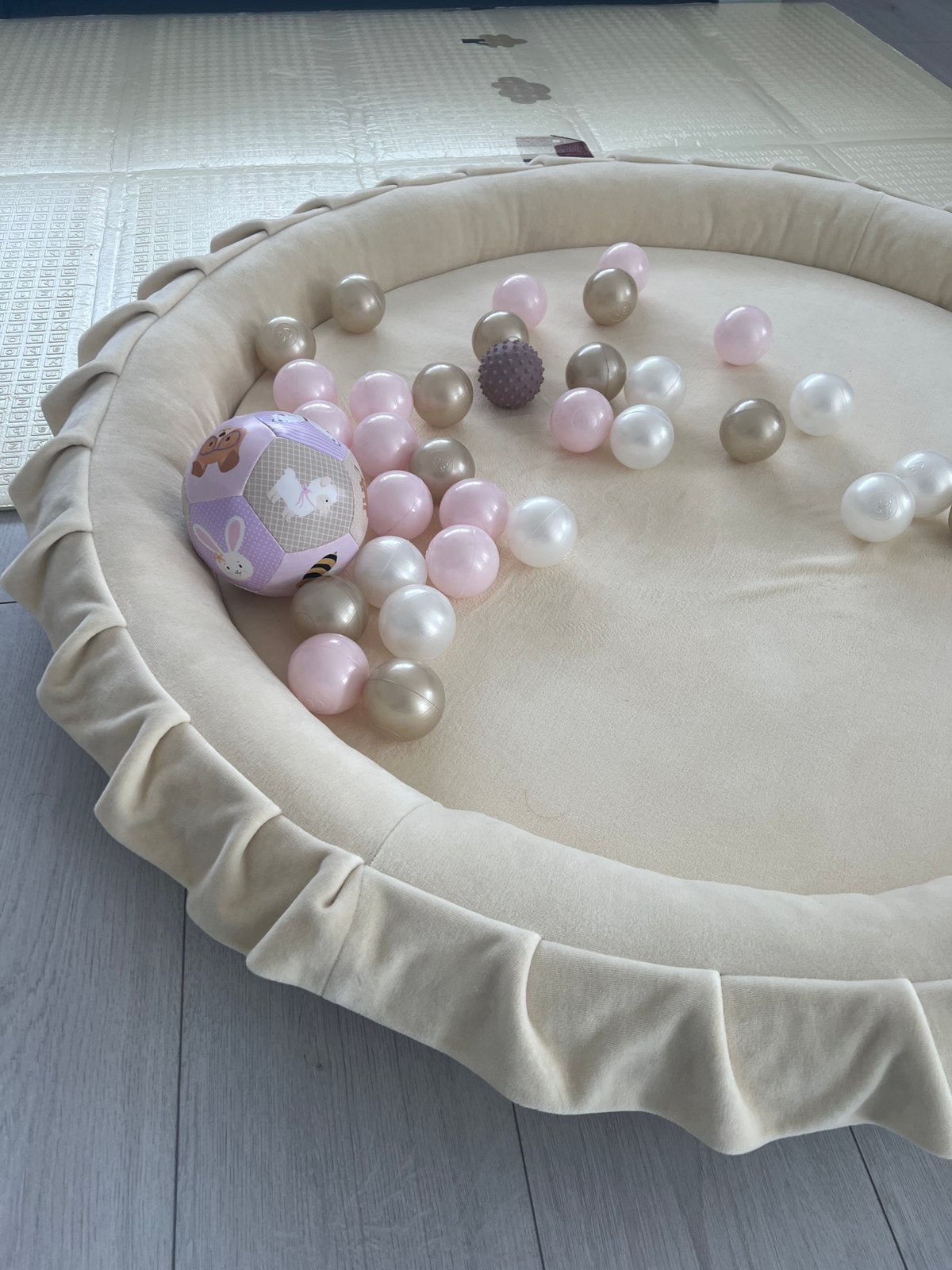 Speelnest Soft Velvet beige – zacht en comfortabel, Beige, Ophalen of Verzenden, Zo goed als nieuw, Overige typen