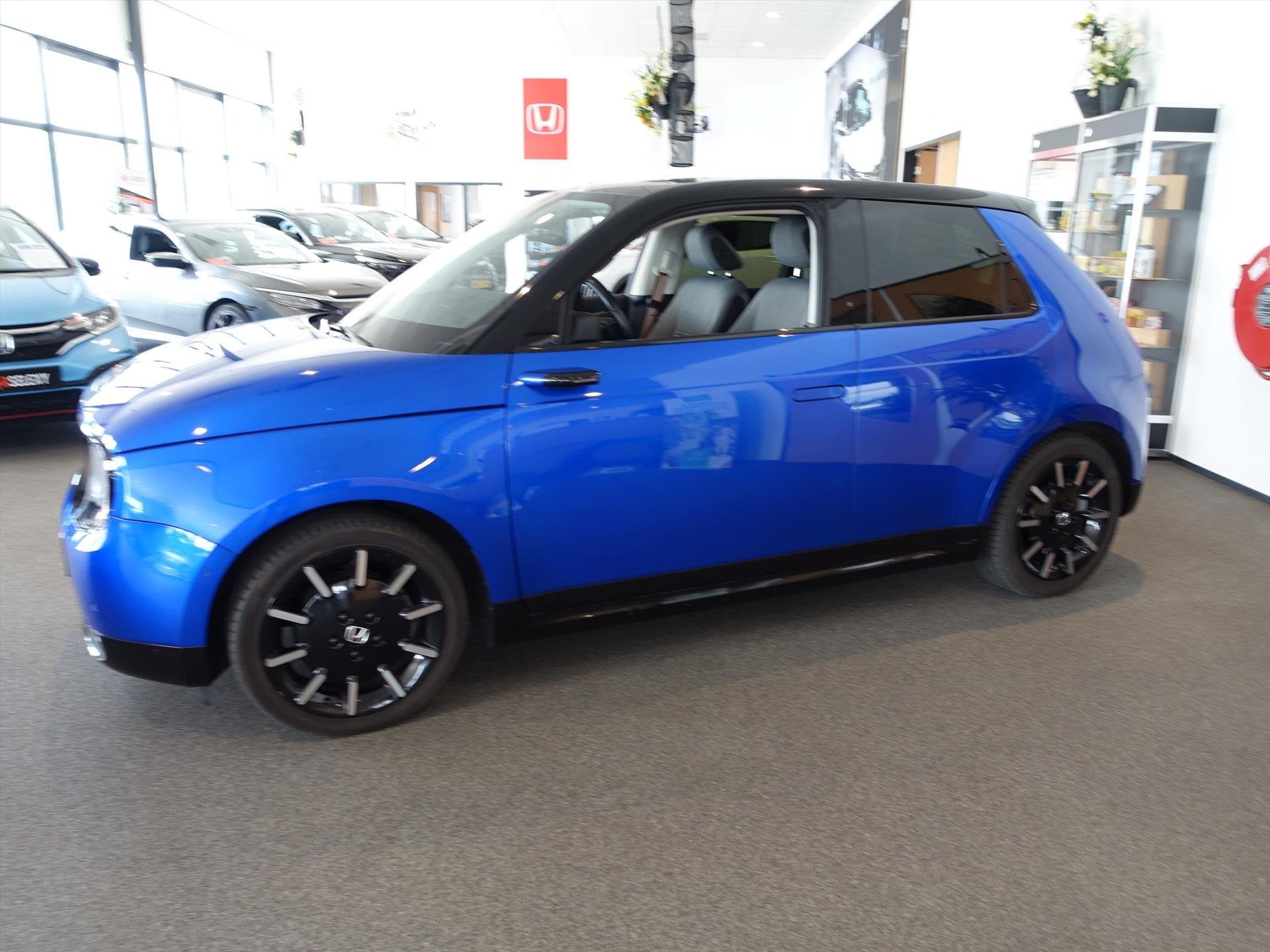 HONDA E Electric 154pk Advance 17'' Zwart Dak, Auto's, Honda, Automaat, Gebruikt, Grijs, 154 pk