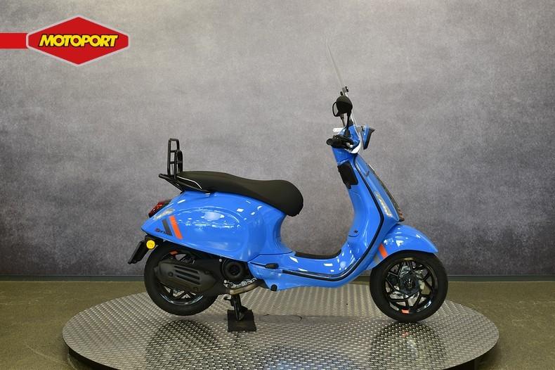 Vespa SPRINT 45 KM (bj 2024), Fietsen en Brommers, Scooters | Vespa, Gebruikt, Overige modellen, Info@piaggio.com, Viale Rinaldo Piaggio, 25
56025  Pontedera, IT