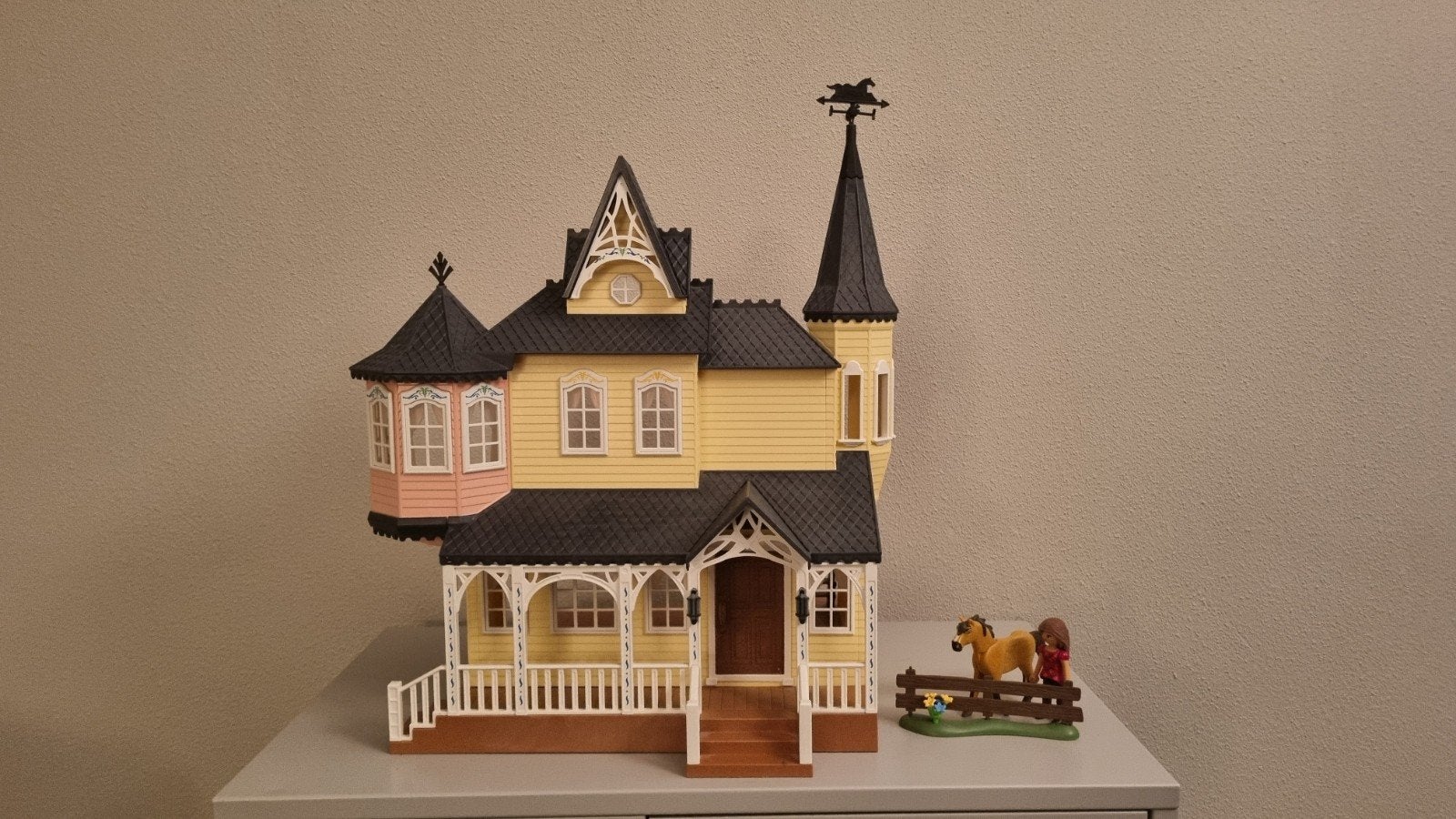 Playmobil Spirit huis + Luckey's slaapkamer 9475/9476, Ophalen of Verzenden, Zo goed als nieuw