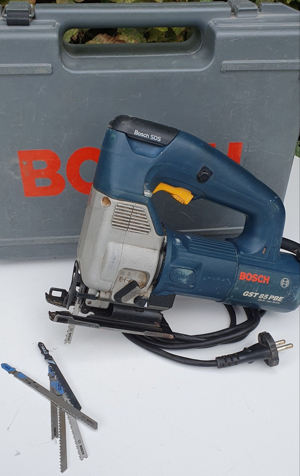 Bosch Decoupeerzaag GST 85 PBE - 580W met zaagjes, Ophalen, Gebruikt, Bosch, Minder dan 600 watt