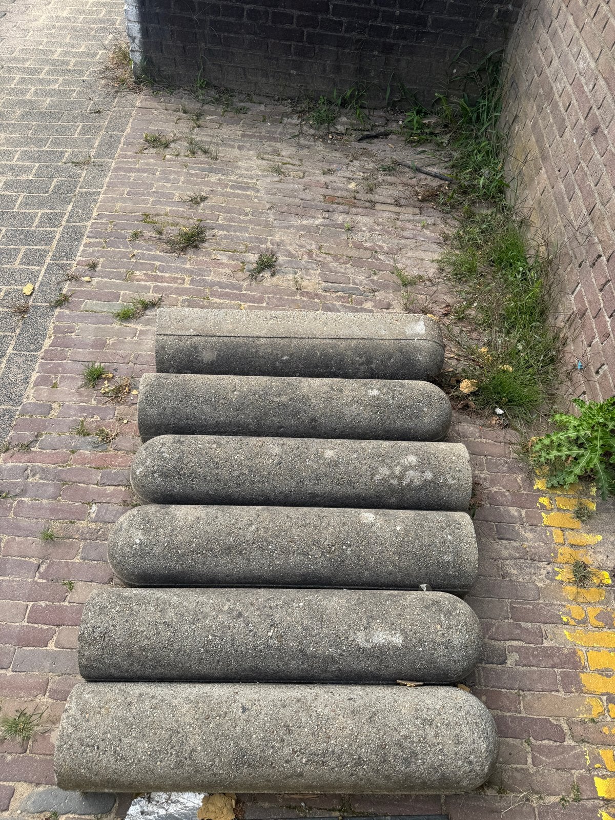Betonnen varkensruggen 90cm breed, totaal 12st, Ophalen, Gebruikt