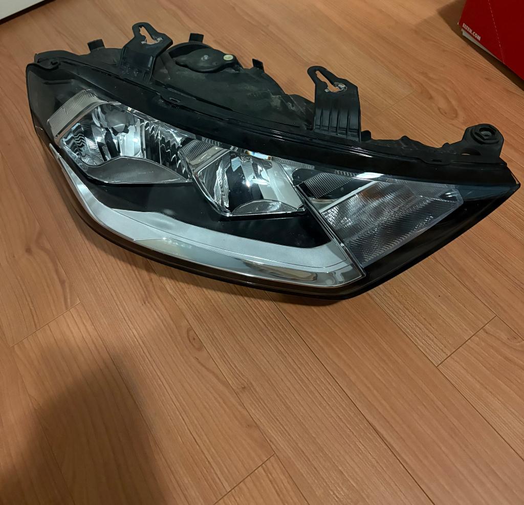 Audi a1 koplamp Rechts  82A.941.004 / 82A941004, Ophalen of Verzenden, Audi