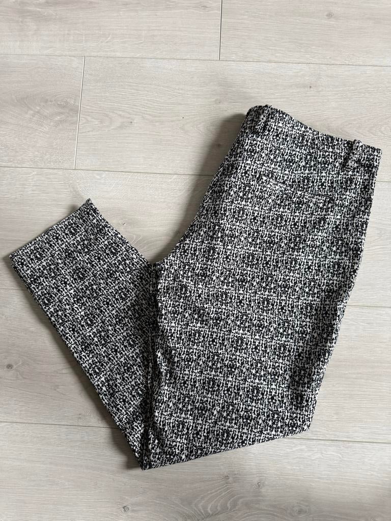 Nette zwart/wit gemêleerde broek van Vanilia in maat M., Kleding | Dames, Broeken en Pantalons, Zo goed als nieuw, Maat 38/40 (M)