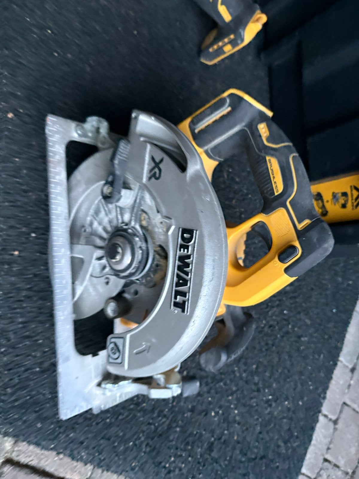 Foto 8 van DeWalt Gereedschapset: Haakse Slijper, Zaag, Multitool, Deco