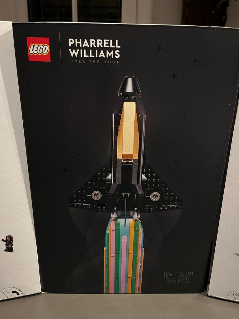 Pharrell Williams lego Over The Moon 10391 Nieuw in doos, Overige thema's, Lego, Nieuw, Ophalen of Verzenden