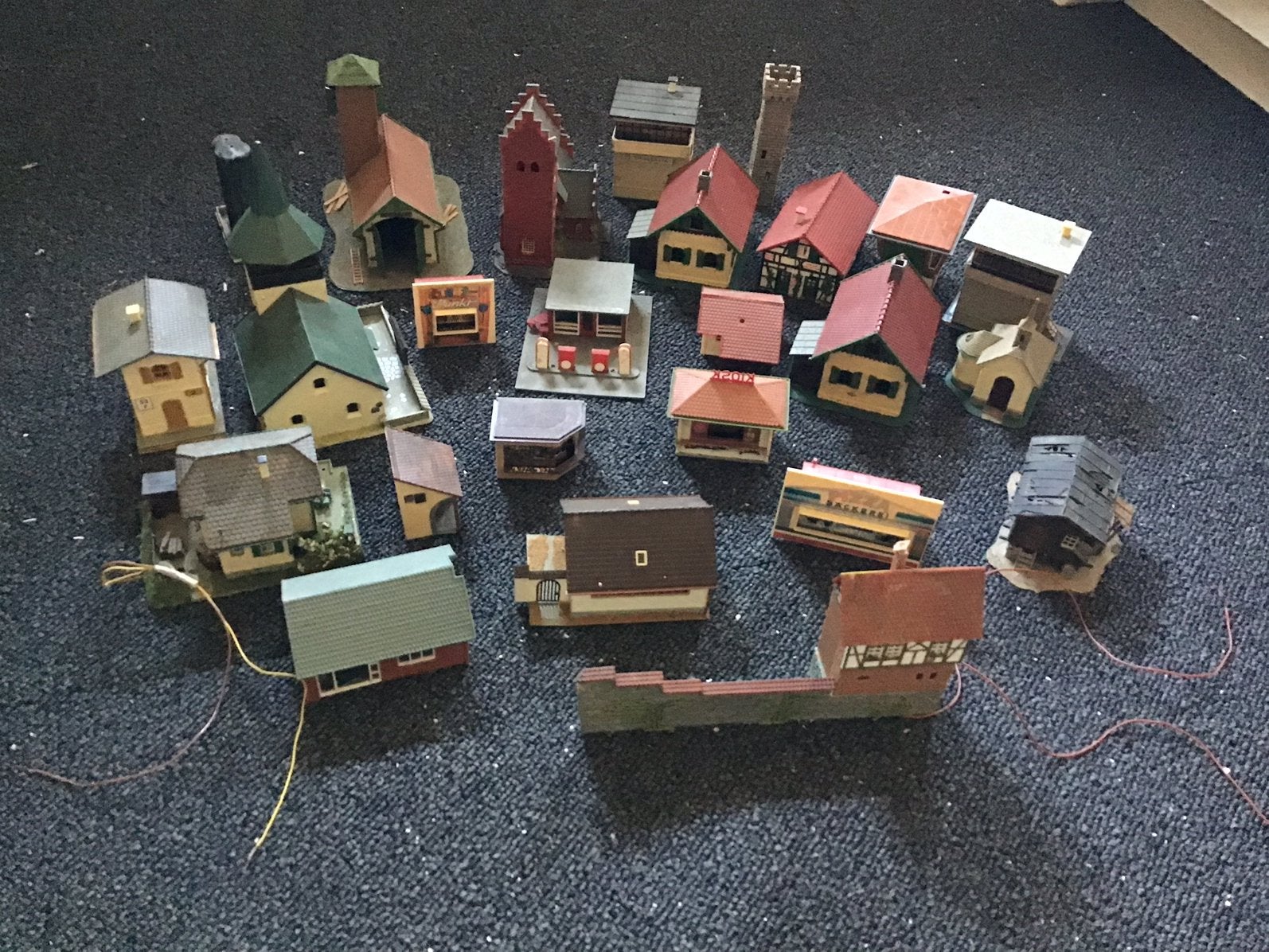 Diverse modelbouw huisjes, Overige merken, Gebruikt, Gelijkstroom of Wisselstroom, Brug, Tunnel of Gebouw