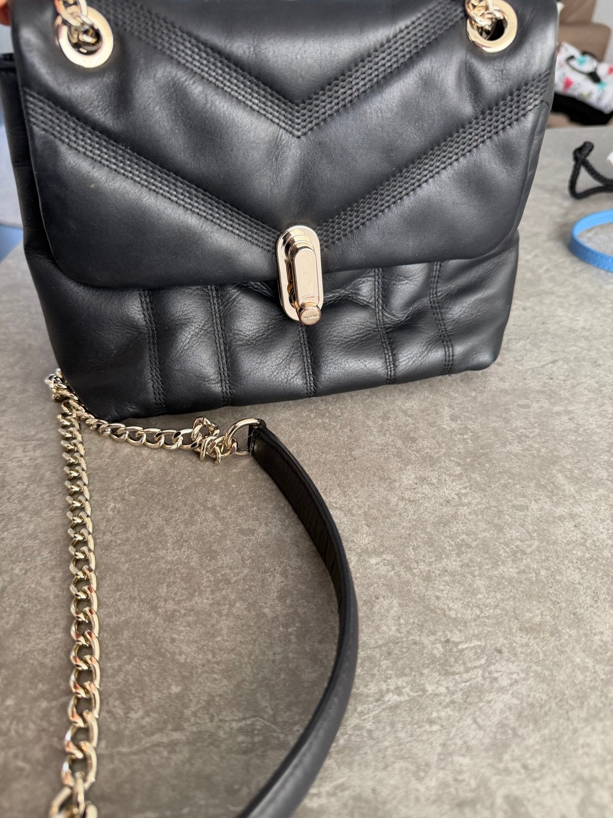 Ted baker, Sieraden, Tassen en Uiterlijk, Tassen | Damestassen, Ophalen of Verzenden, Zo goed als nieuw, Zwart, Schoudertasje