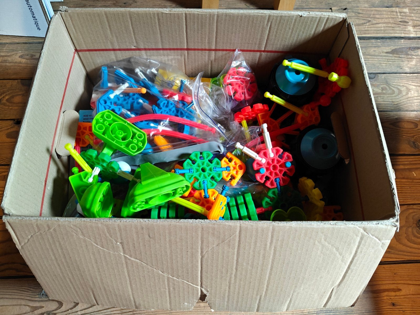 Grote doos met K'nex bouwblokken en onderdelen, Ophalen of Verzenden, Gebruikt, K'nex
