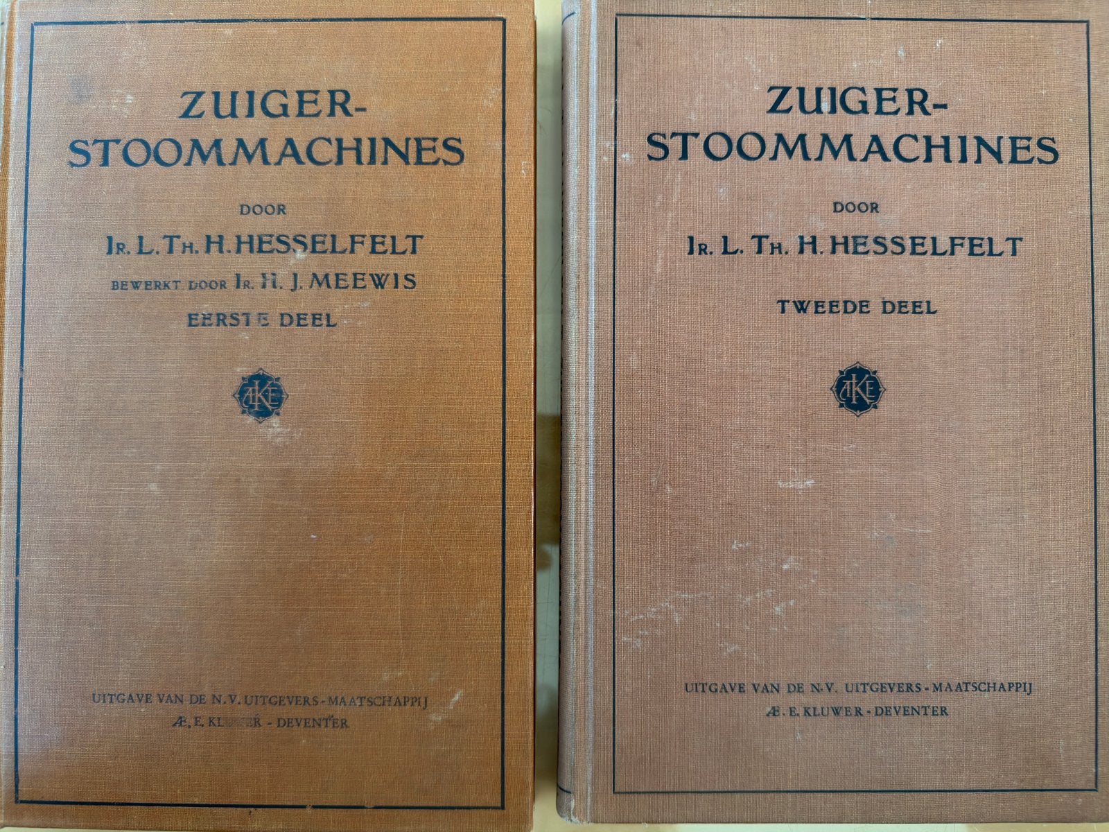 Zuiger-Stoommachines – Ir. L.Th.H. Hesselfelt – 2 delen 1938, Ophalen, Zo goed als nieuw, Overige uitgevers